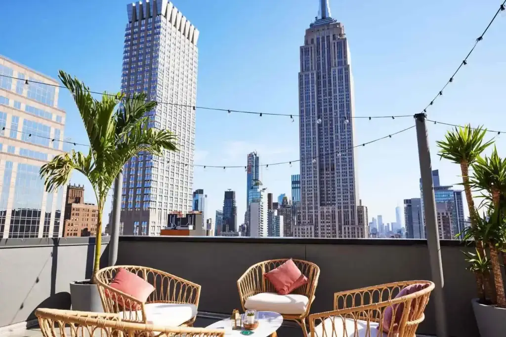 Rooftop Bars for Panoramic Views